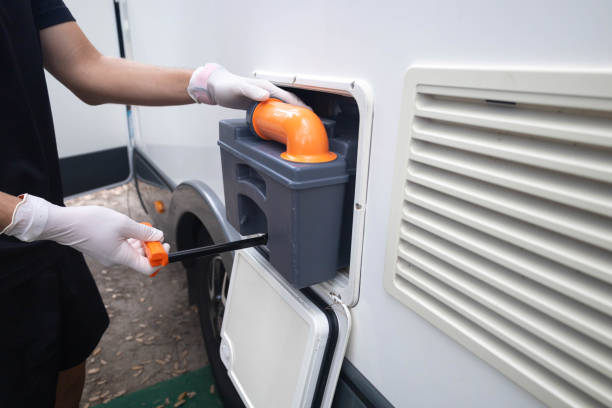 Best Portable restroom solutions  in Edinburg, IL